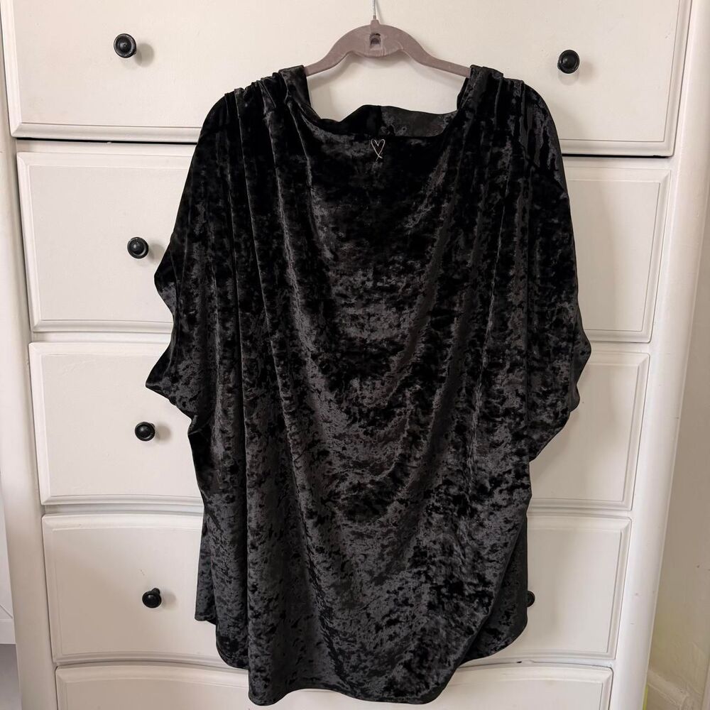 Victoria-s-secret Women's Black Robe